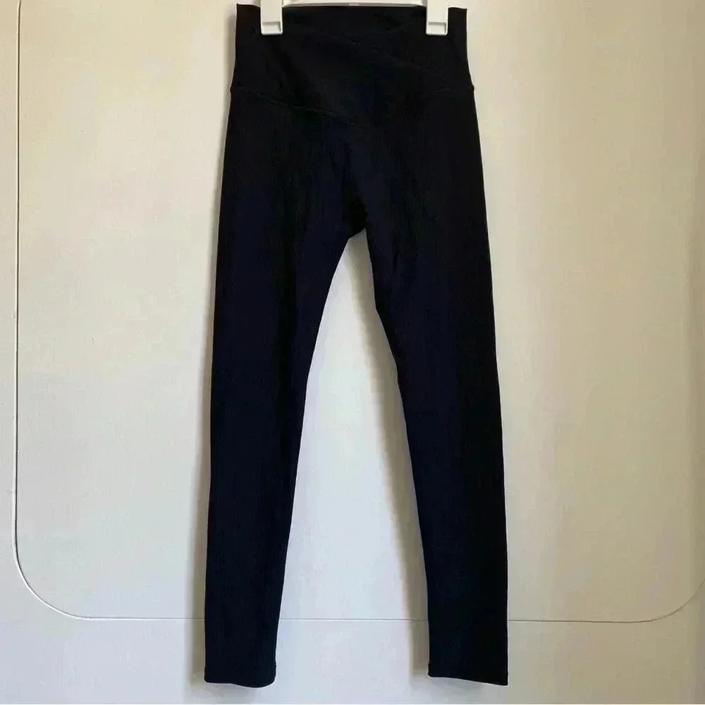 NWOT Vetchy Cross waist Ribbed Leggings M